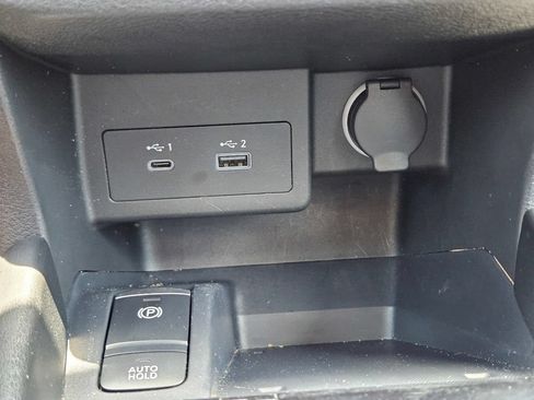 Used 2024 Nissan Kicks SV FWD image 21