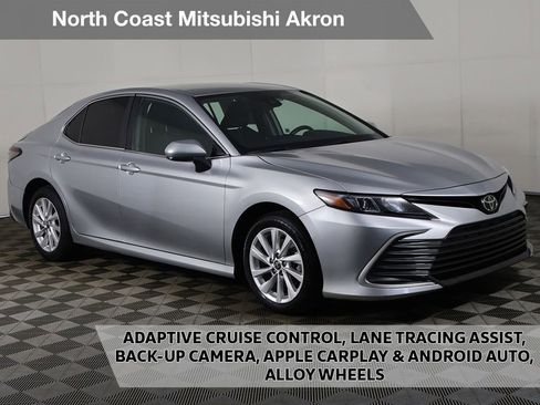 Used 2024 Toyota Camry LE image 1