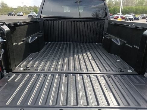 Used 2024 Toyota Tacoma SR AWD/4WD image 27