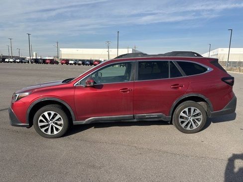 Used 2020 Subaru Outback Premium image 7