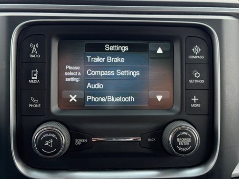 Used 2017 RAM 1500 Classic SLT w/ Luxury Group AWD/4WD image 26