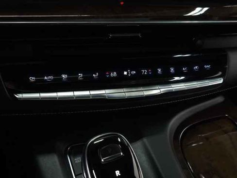 Used 2021 Cadillac Escalade Premium Luxury Platinum image 40