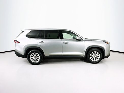 Used 2025 Toyota Grand Highlander AWD image 10