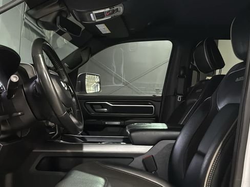 Used 2023 RAM 1500 Laramie AWD/4WD image 10