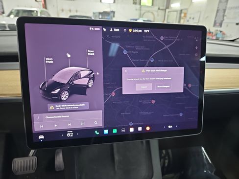Used 2022 Tesla Model Y Long Range AWD/4WD image 20