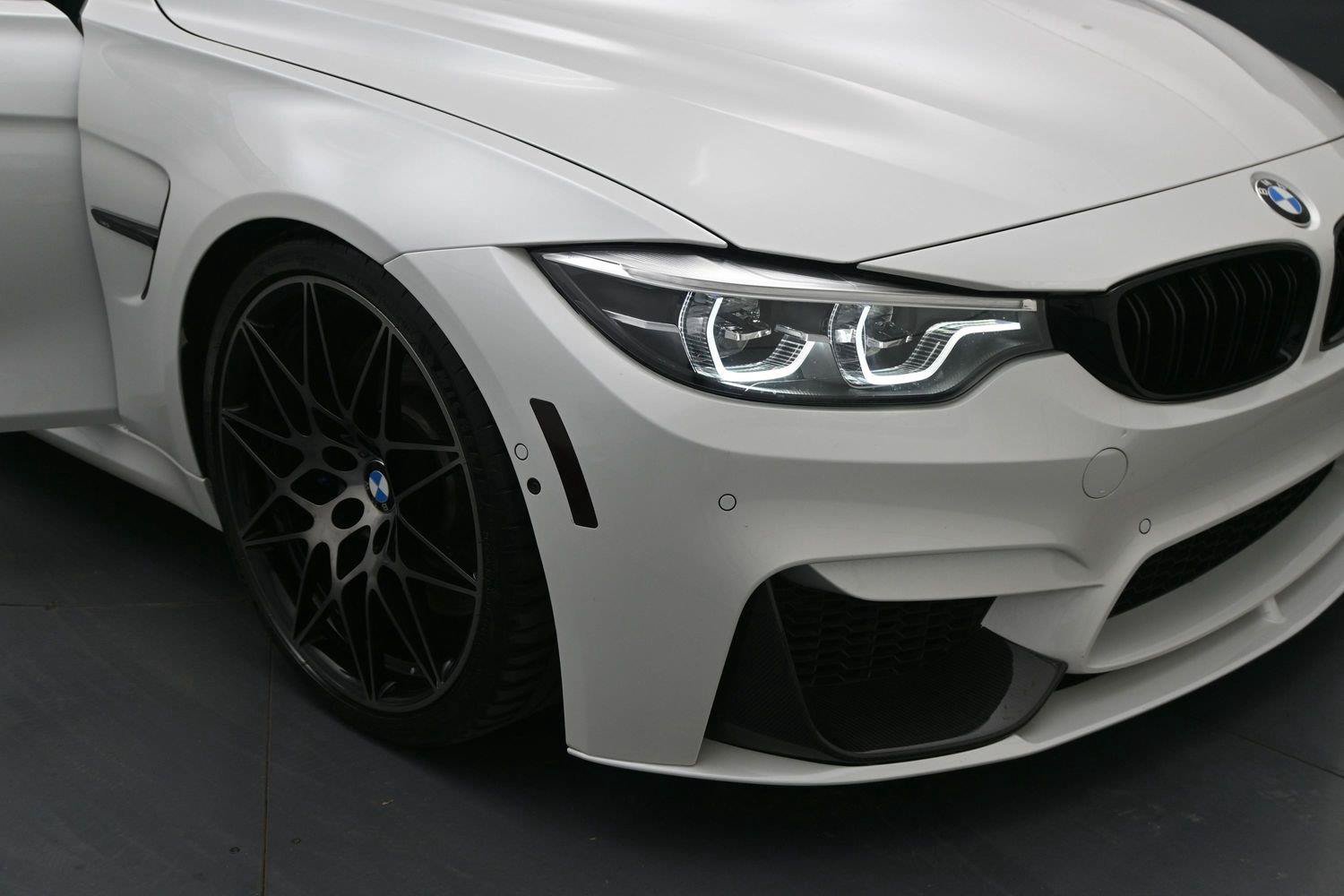 Used 2018 BMW M3 RWD image 18