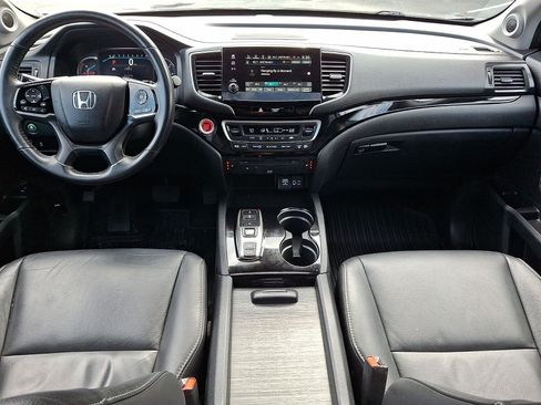 Used 2020 Honda Pilot Touring image 10