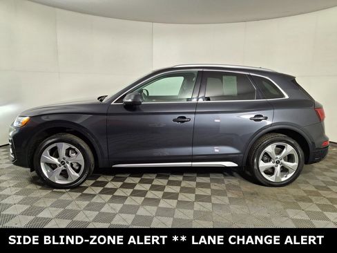 Used 2021 Audi Q5 2.0T Premium Plus w/ Premium Plus Package image 2