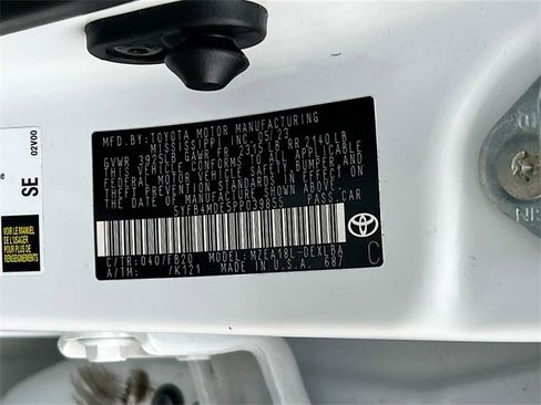 Used 2023 Toyota Corolla LE image 29