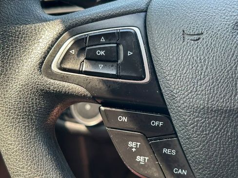 Used 2019 Ford Escape SE image 33