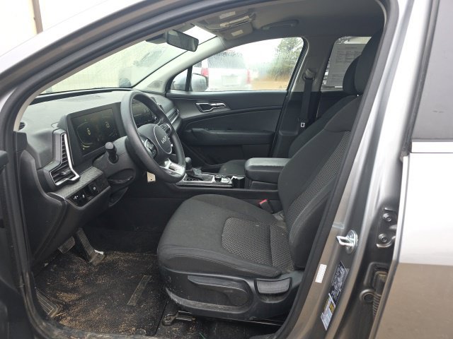 Used 2023 Kia Sportage LX AWD/4WD image 15
