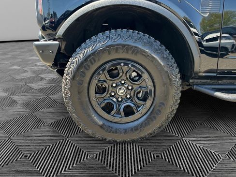 Used 2022 Ford Bronco 4-Door w/ Sasquatch Package AWD/4WD image 14