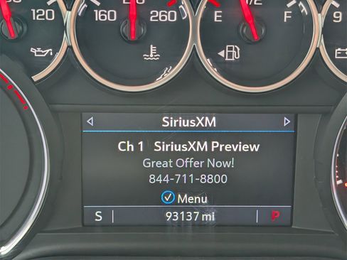 Used 2022 Chevrolet Silverado 2500 LT w/ Convenience Package image 5