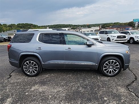 Used 2020 GMC Acadia Denali w/ Denali Ultimate Package image 9