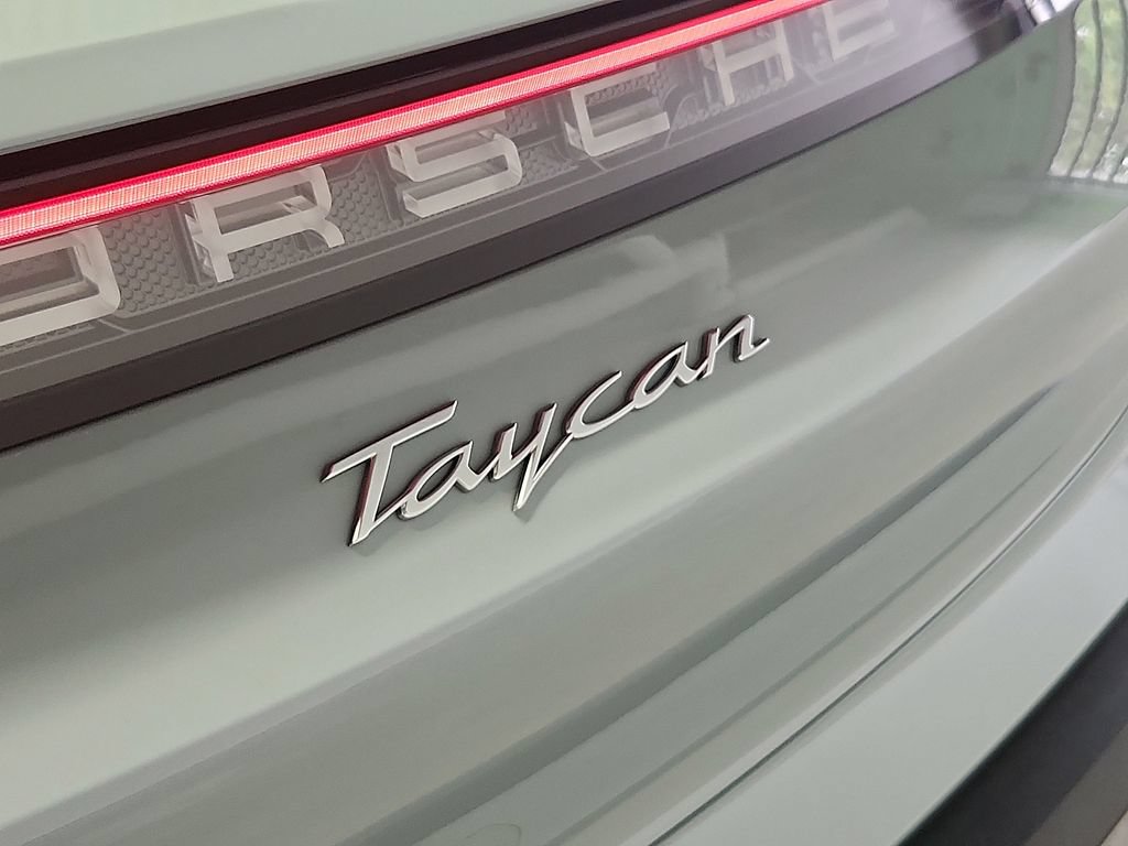 Certified 2025 Porsche Taycan RWD image 33