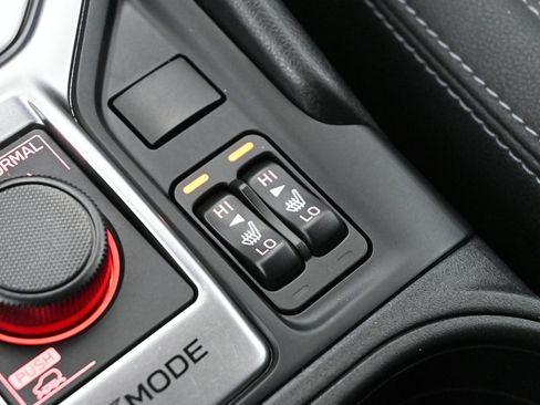 Used 2021 Subaru Forester Premium image 22