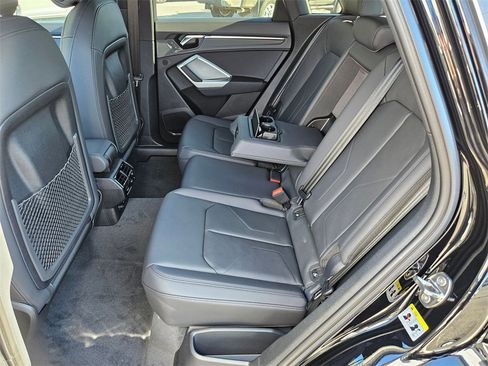 New 2025 Audi Q3 2.0T Premium image 21