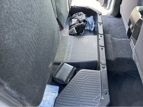 Used 2024 Toyota Tacoma TRD Off-Road image 35