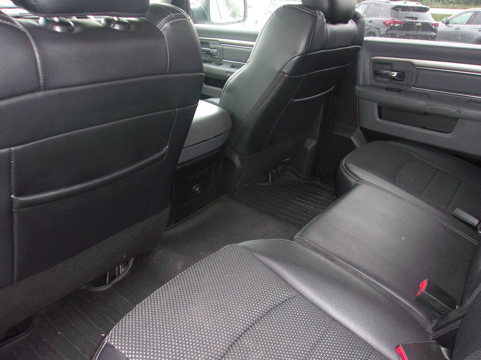 Used 2019 RAM 1500 Warlock AWD/4WD image 17