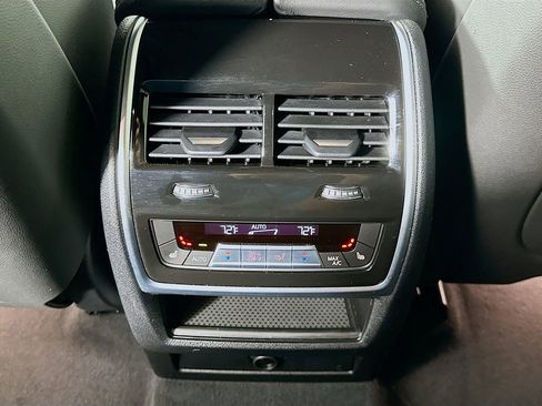 Certified 2022 BMW X5 sDrive40i w/ M Sport Package image 26