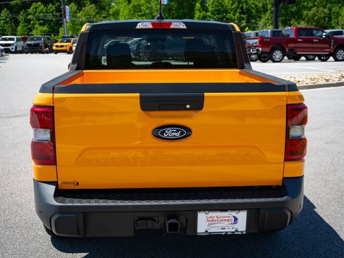 New 2026 Ford Maverick XLT w/ Equipment Group 301A AWD/4WD image 8