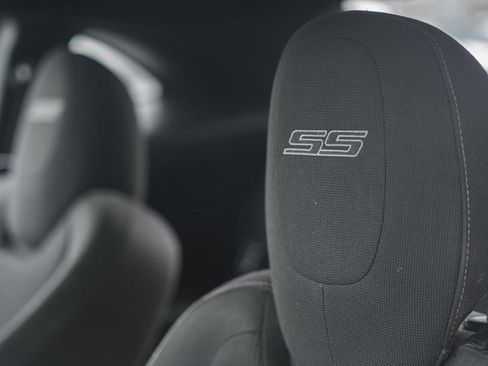 Used 2015 Chevrolet Camaro SS image 40