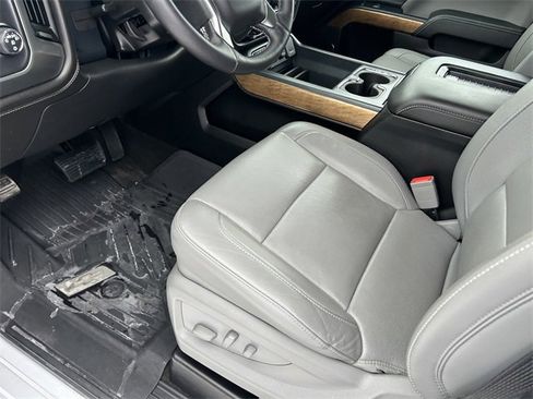 Used 2018 Chevrolet Silverado 1500 LTZ w/ LTZ Plus Package image 11