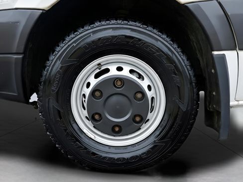 Used 2008 Freightliner Sprinter 3500 image 6