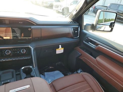 New 2026 GMC Sierra 2500 Denali Ultimate image 16