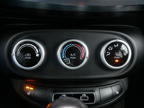 Used 2022 FIAT 500X Trekking w/ Cold Weather Group image 23