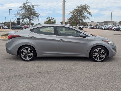 Used 2015 Hyundai Elantra Limited w/ Option Group 05 image 4