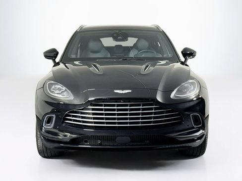 Used 2024 Aston Martin DBX AWD/4WD image 8