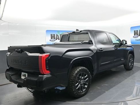 Used 2024 Toyota Tundra Platinum AWD/4WD image 5