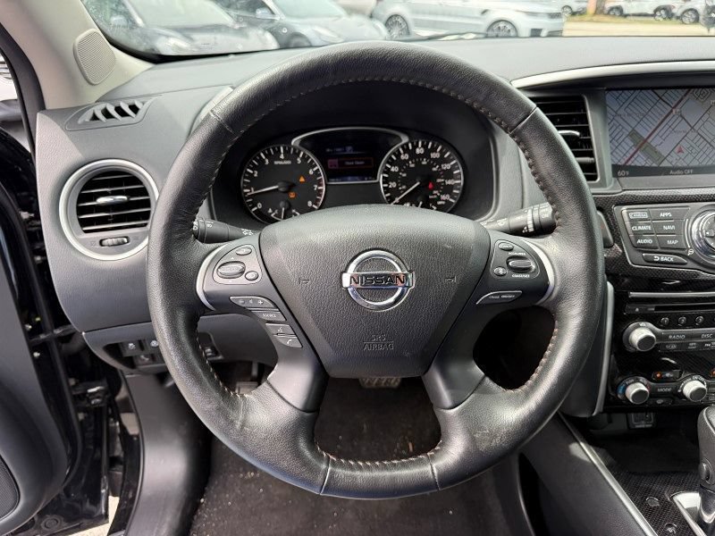 Used 2020 Nissan Pathfinder SL AWD/4WD image 21