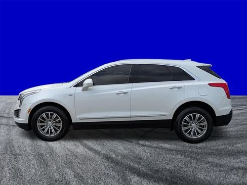 Used 2018 Cadillac XT5 Luxury w/ Driver Awareness Package FWD image 7
