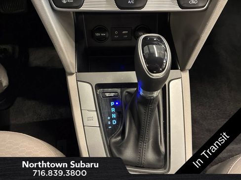 Used 2019 Hyundai Elantra SE FWD image 29