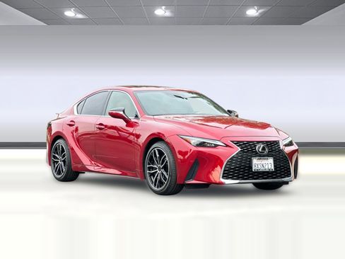 Used 2021 Lexus IS 300 w/ Comfort Package image 7