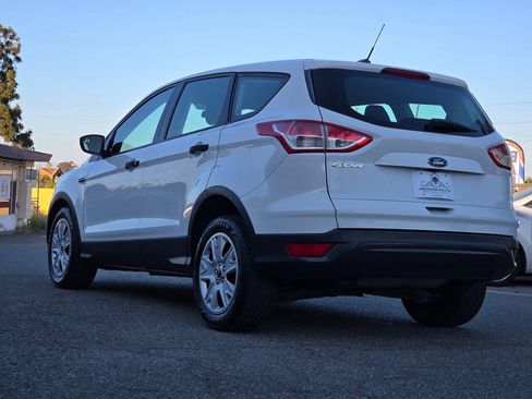 Used 2015 Ford Escape S FWD image 17