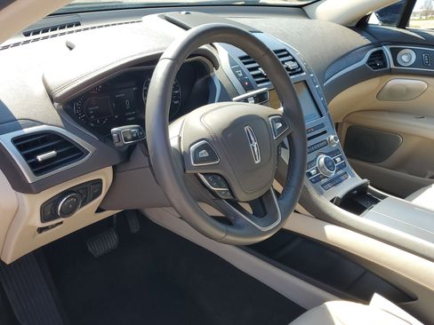 Used 2019 Lincoln MKZ Reserve w/ Luxury Package image 13