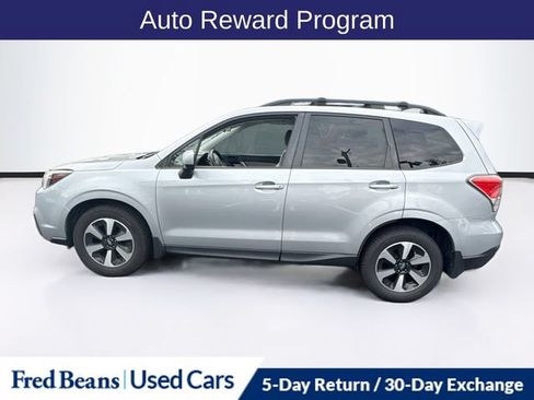 Used 2018 Subaru Forester 2.5i Premium w/ Protection Package #3 AWD/4WD image 5