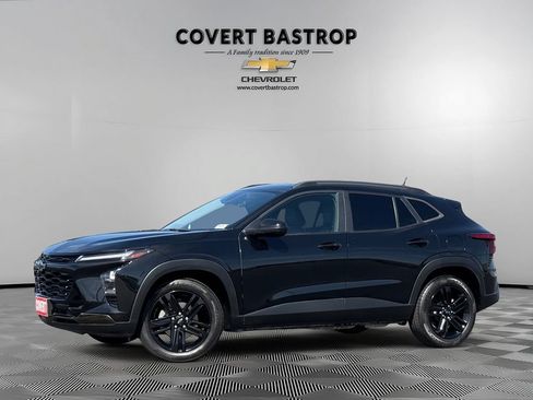 Certified 2024 Chevrolet Trax ACTIV w/ Sunroof Package FWD image 1