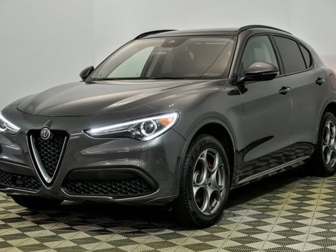 Used 2020 Alfa Romeo Stelvio Sport w/ Quick Order Package 22J Sport image 4