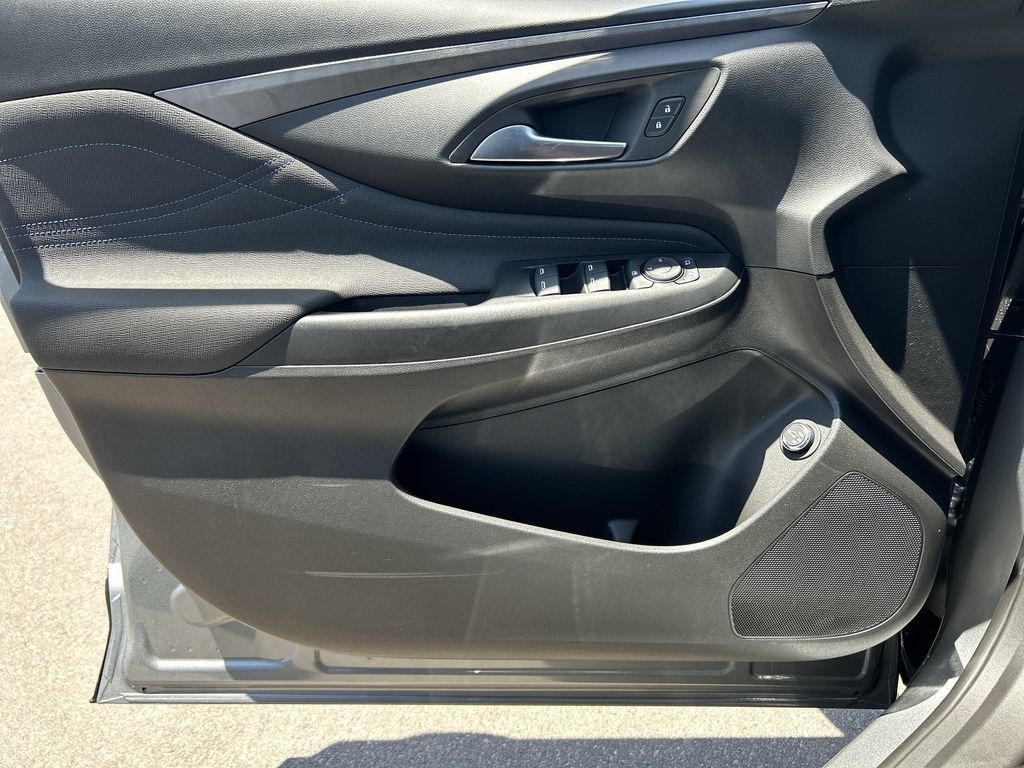 New 2026 Buick Envista Sport Touring w/ Convenience I Package FWD image 23