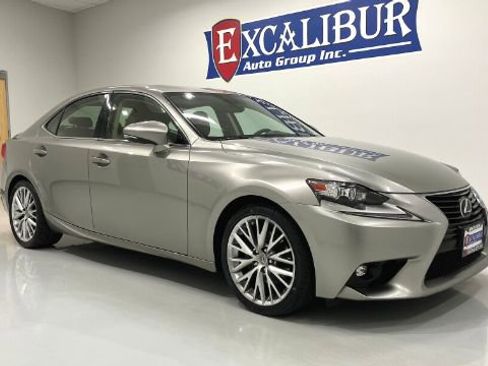 Used 2015 Lexus IS 250 AWD w/ Luxury Package image 4