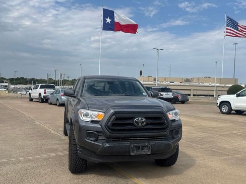 Used 2023 Toyota Tacoma SR w/ SR Convenience Package RWD image 4