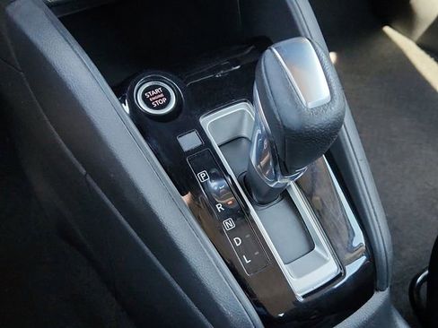 Used 2021 Nissan Versa SR w/ Convenience Package FWD image 43