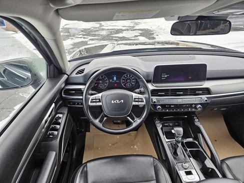 Used 2022 Kia Telluride S image 19