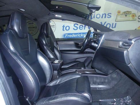 Used 2017 Tesla Model X 100D AWD/4WD image 10