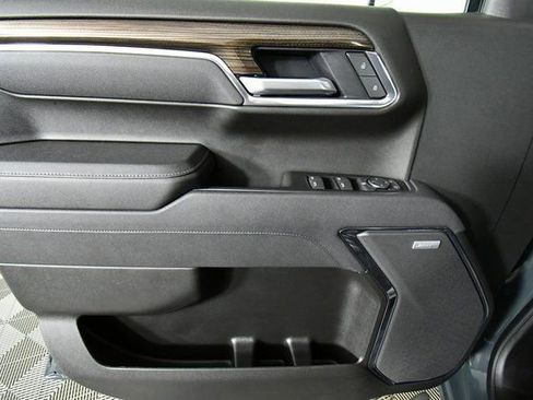 Used 2025 Chevrolet Silverado 1500 LT Trail Boss w/ Convenience Package II image 22