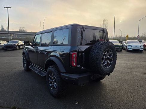 New 2025 Ford Bronco Badlands image 7